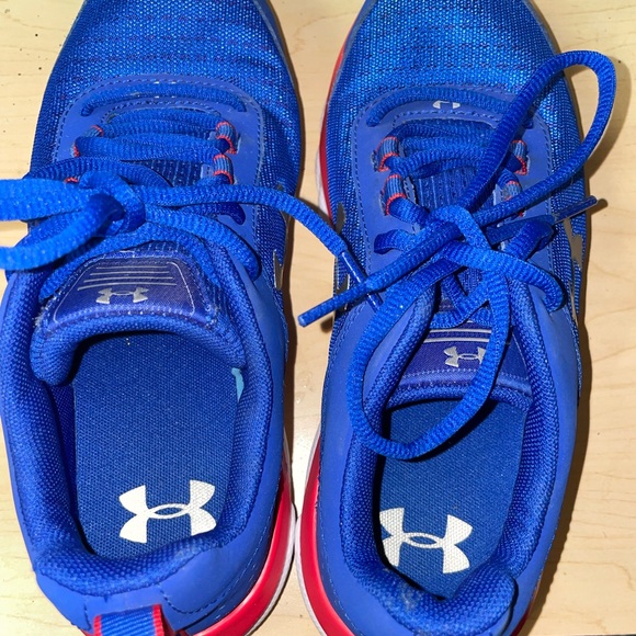 Girl’s Under Armor Assert 8 - Picture 5 of 9